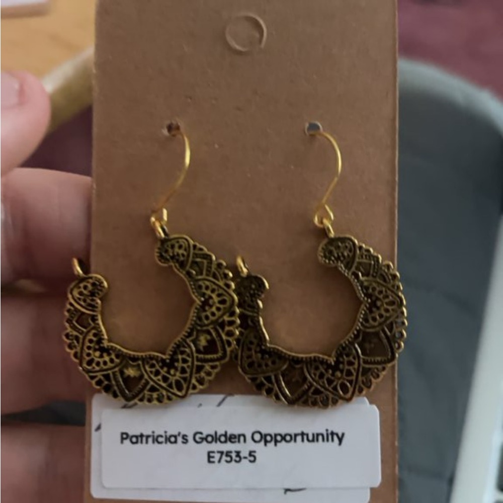 Nwt Patricia's Golden Opportunity Filigree Earrings